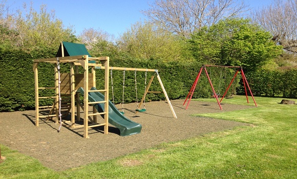 Children's play equipment